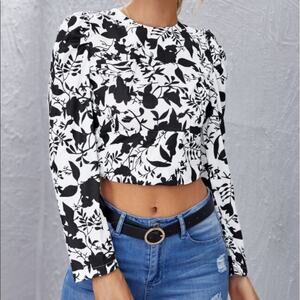 SHEIN Tie Back Floral Print Crop Top Size 6